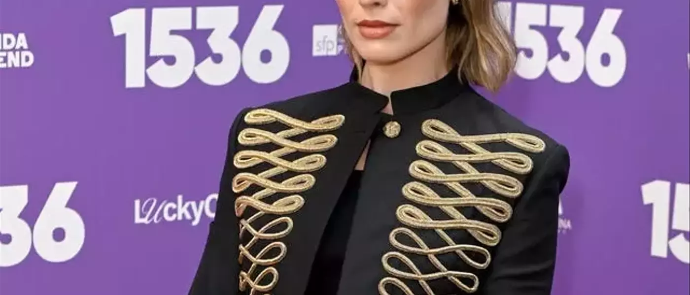 Margot Robbie's Striking Military-Inspired Look at West End Premiere