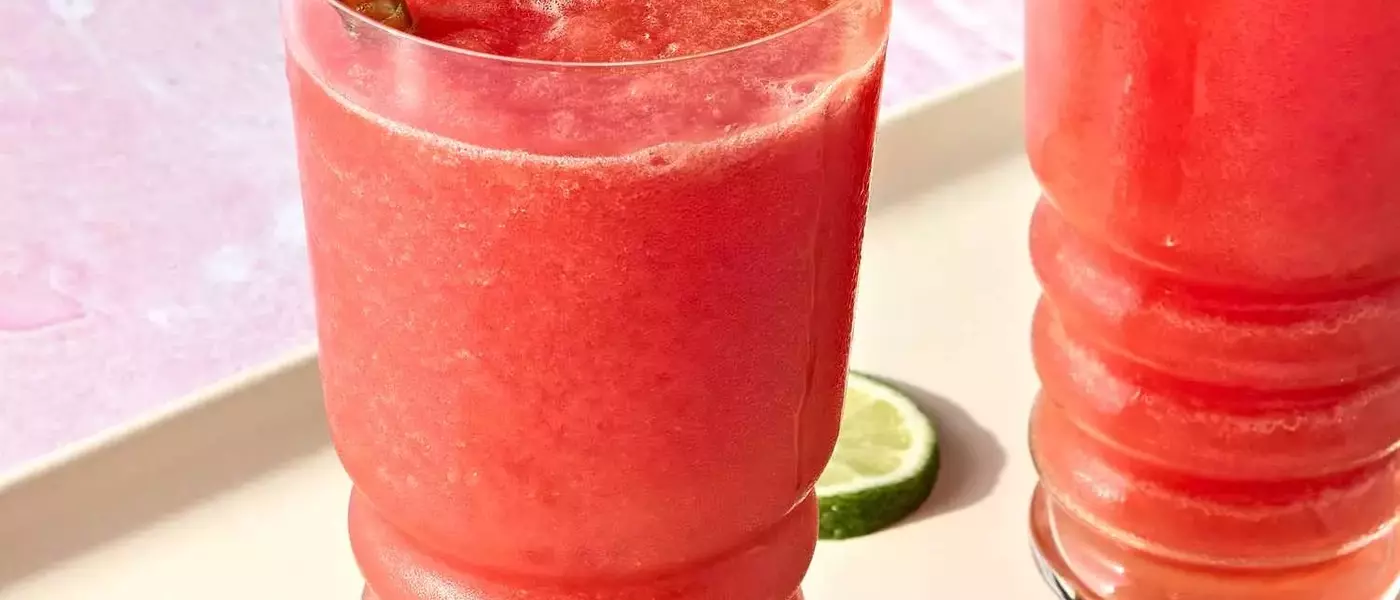 Refreshing Electrolyte Smoothie: A Quick and Healthy Hydration Boost