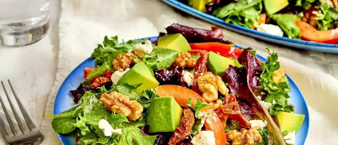 The Art of Crafting a Perfect California-Style Salad