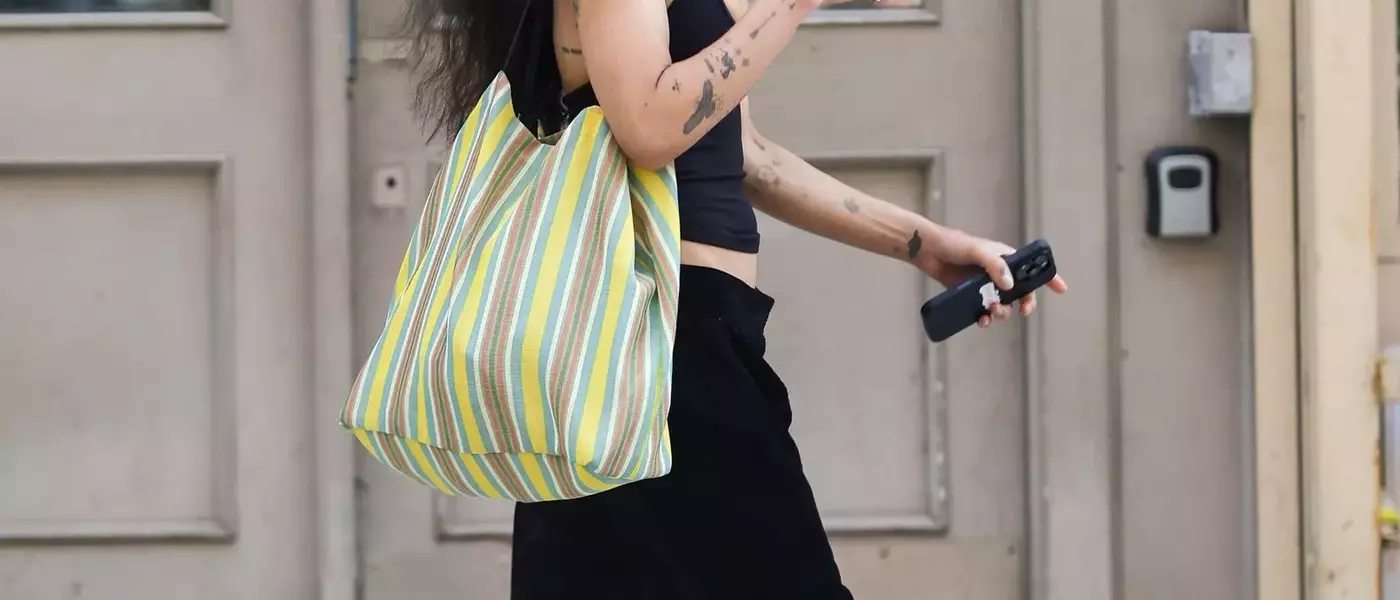 Celebrity-Approved Flip-Flop Styles