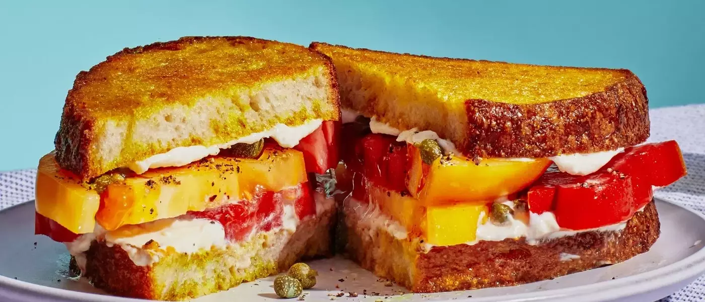 Exploring the World of Heirloom Tomatoes: A Comprehensive Guide
