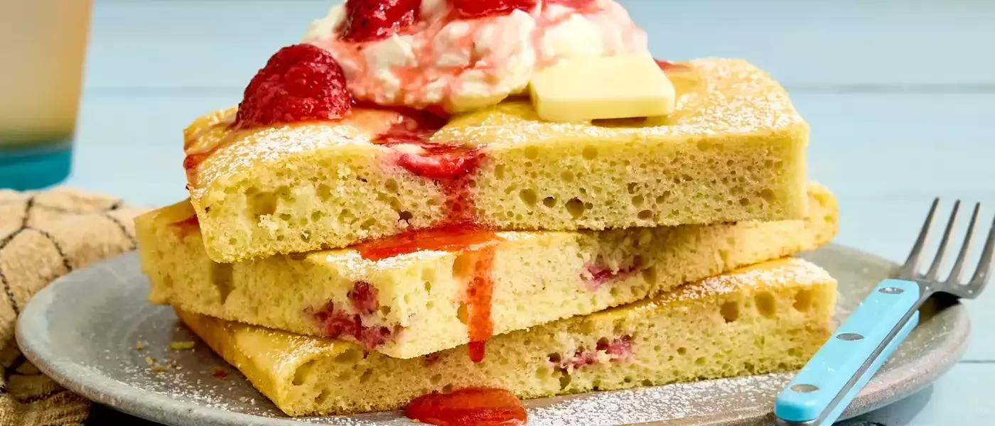 Sheet Pan Strawberry and Cream Pancakes: A Convenient Brunch Delight