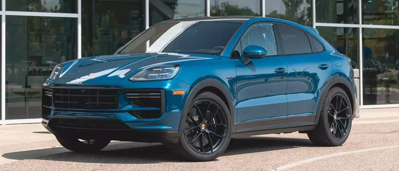 2027 Porsche Cayenne Hybrid Review