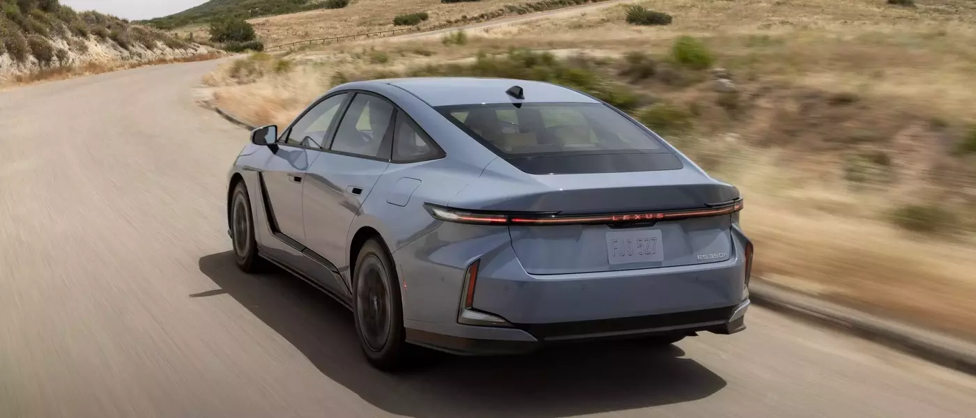 2026 Lexus ES350h: A Deep Dive into the Hybrid Luxury Sedan