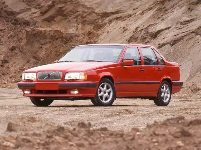 The Enduring Appeal of the 1993 Volvo 850GLT