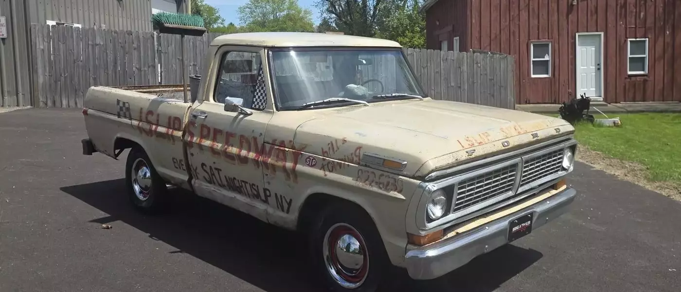 A Storied 1971 Ford F-100: A Relic of Islip Speedway