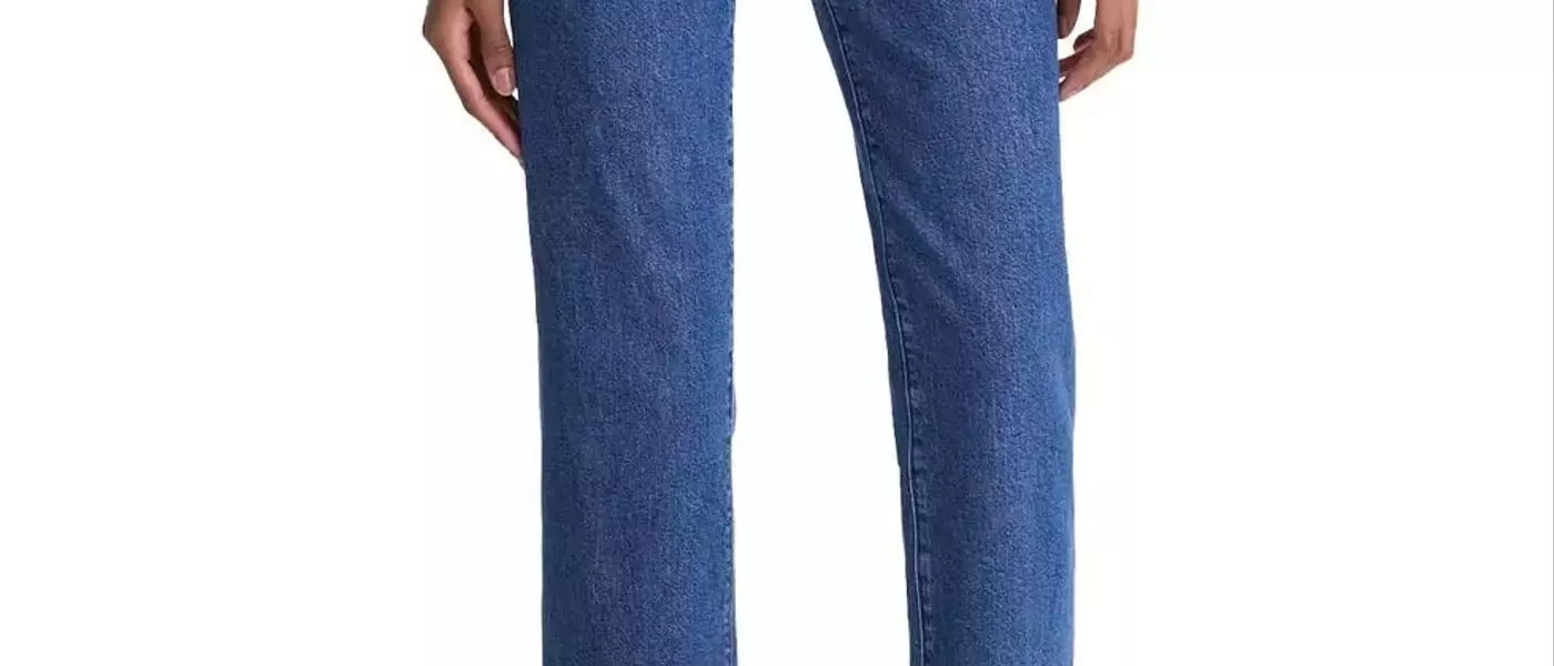 Essential Cropped Jeans for Summer Style