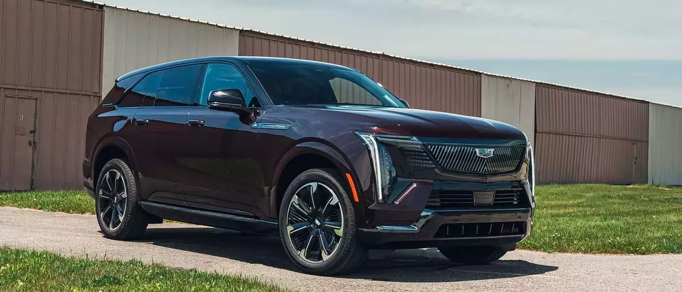New Device Restores Apple CarPlay and Android Auto to GM EVs