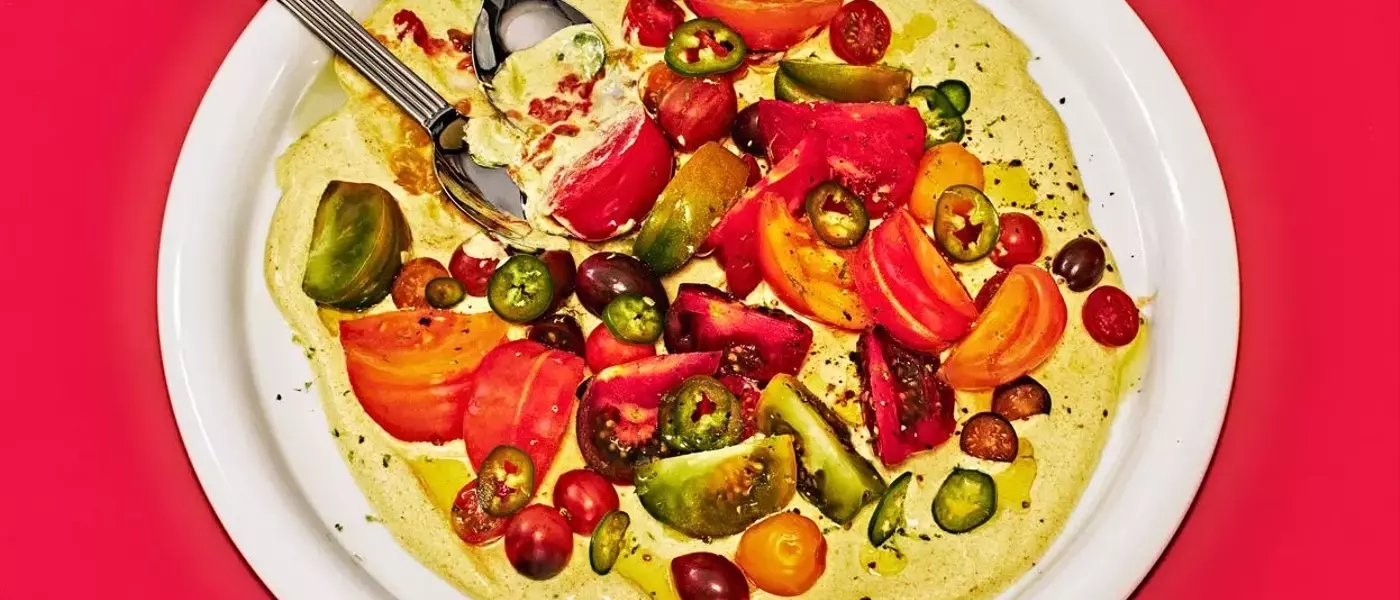 Effortless Summer Dishes: Recipes Utilizing Peak-Season Produce