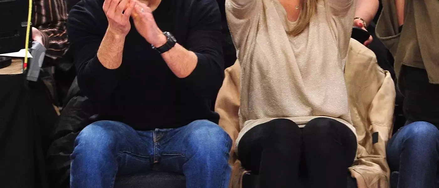 The Essence of Knicks Courtside: A Fan's Perspective on Celebrity Spectators