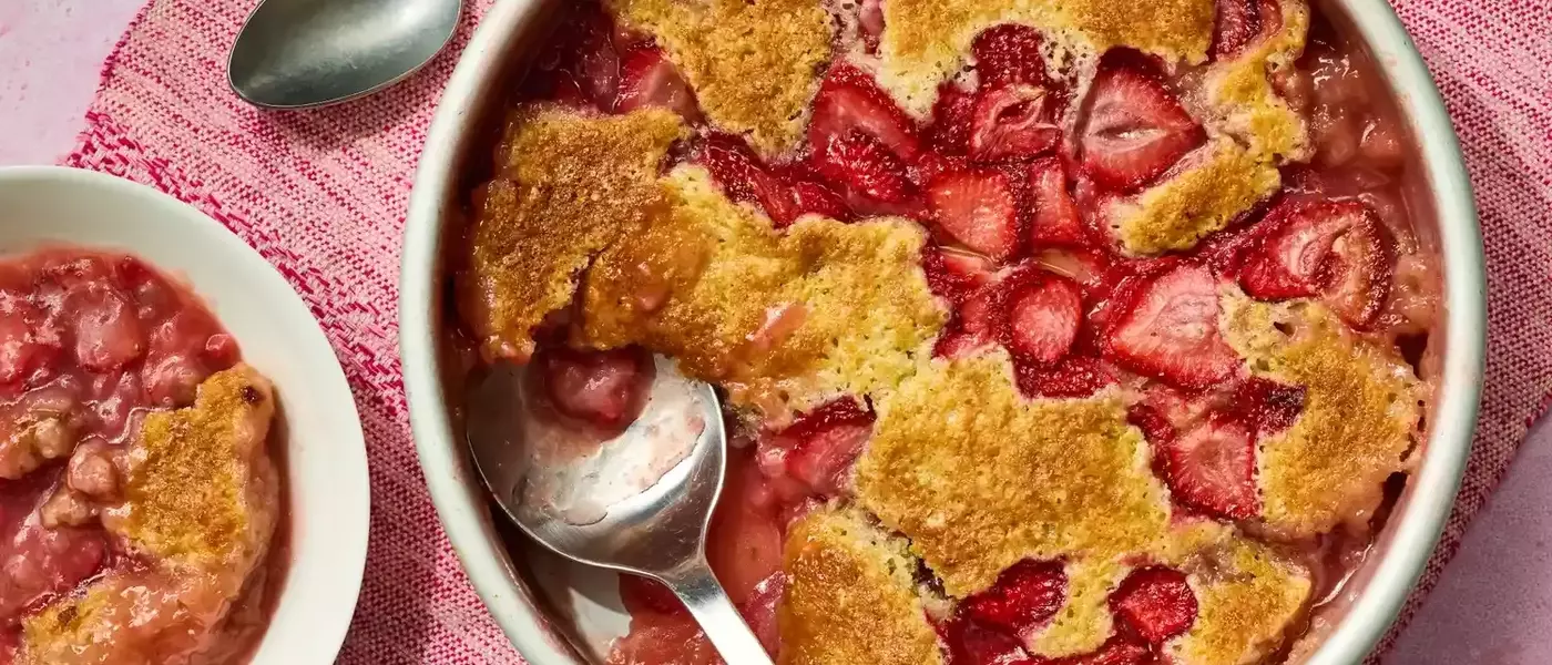 Innovative Strawberry Spoon Cake: A Culinary Delight
