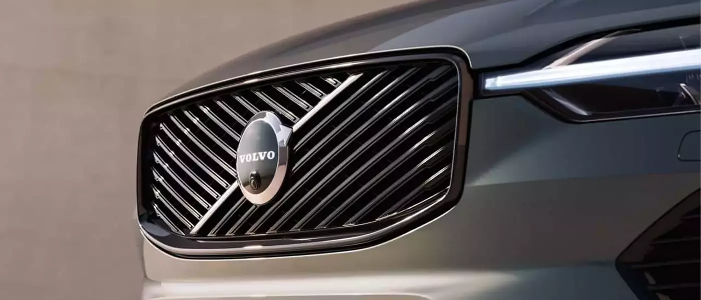 Volvo XC60 Set for Major Electrified Powertrain and Design Refresh
