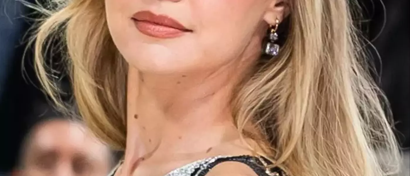 Achieve a Flawless Velvety Complexion with the Suede Skin Trend