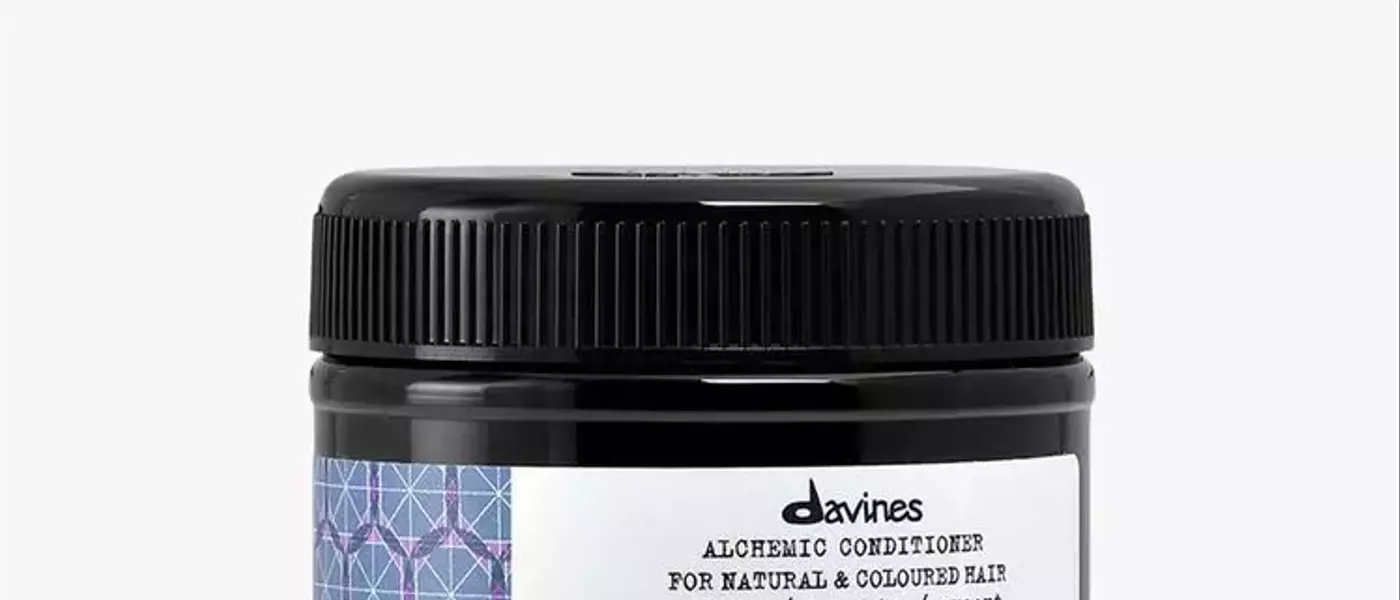 The Ultimate Guide to Color-Depositing Hair Masks for Lasting Vibrancy
