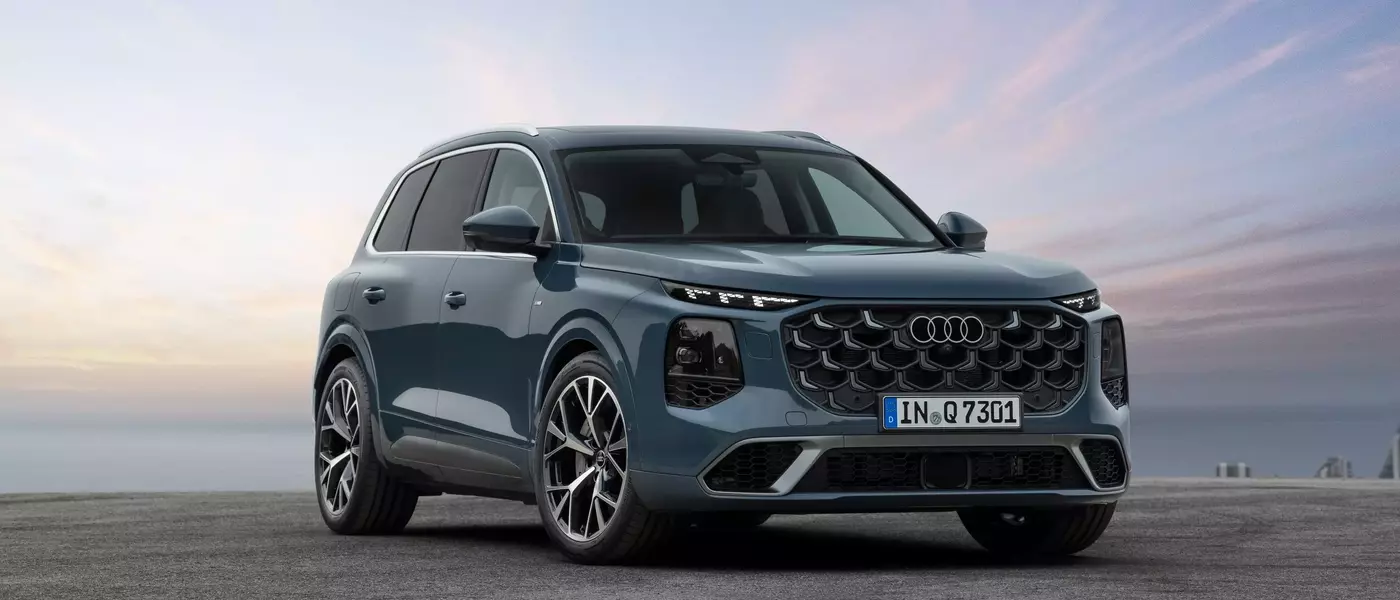 Unveiling the Refreshed 2027 Audi Q7: A Third-Generation Marvel with Enhanced Presence and Innovative Features