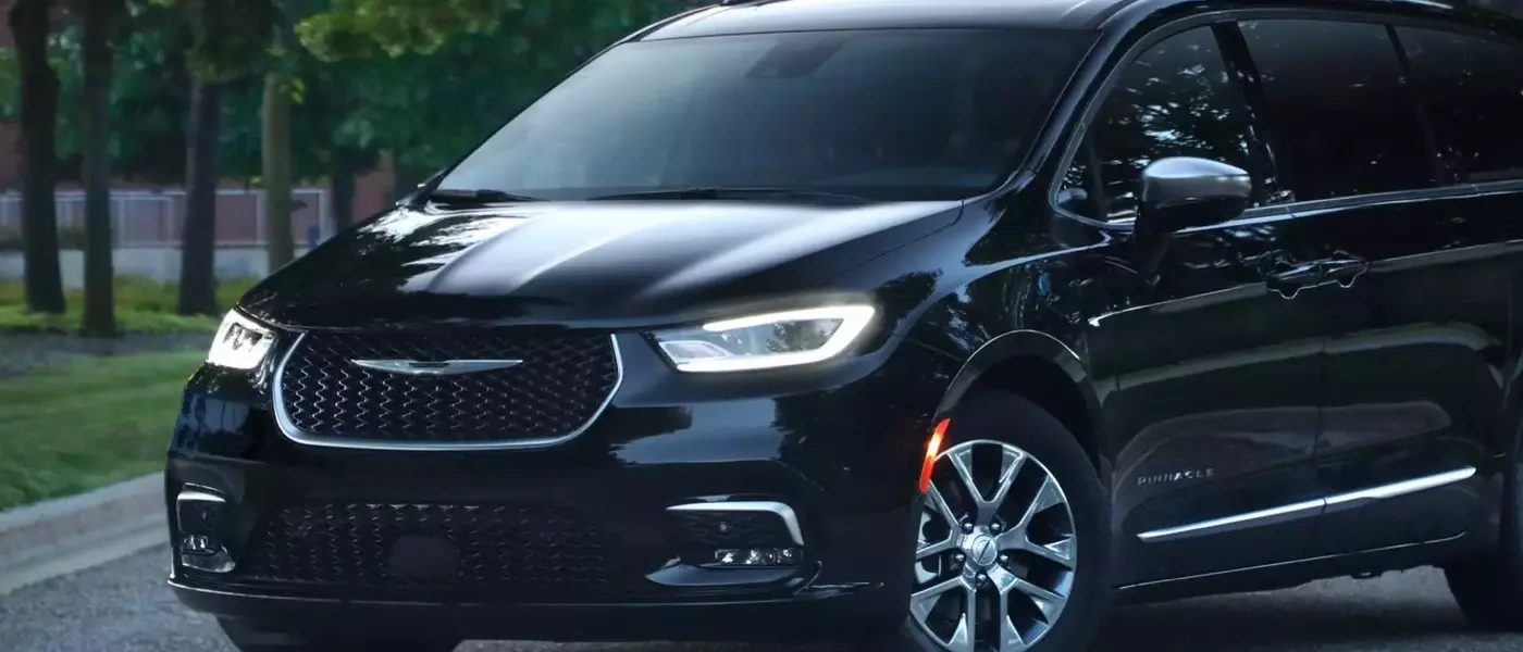 Chrysler Pacifica Hybrid Owners Advised to Park Outdoors Following Battery Fire Incidents