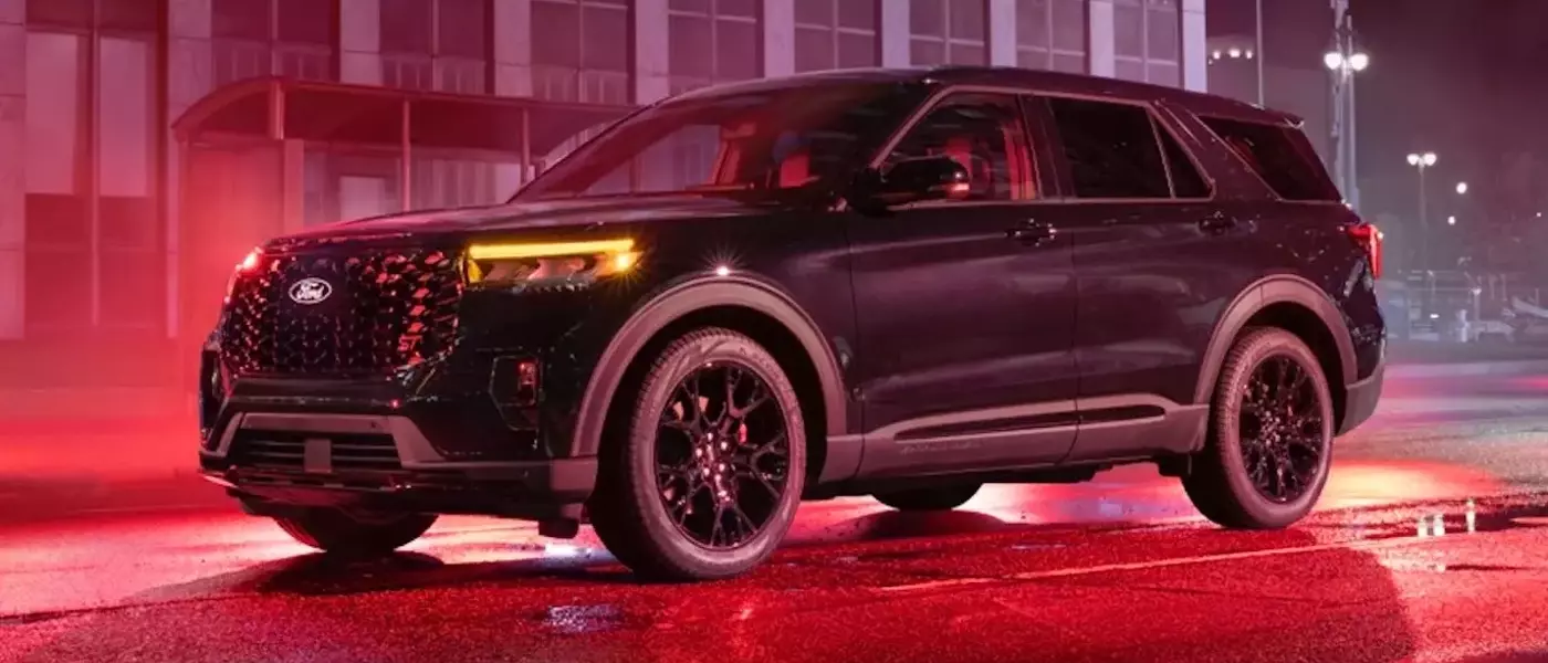 Ford Explorer ST Unveils New "Sinister" All-Black Appearance Package for 2027 Model