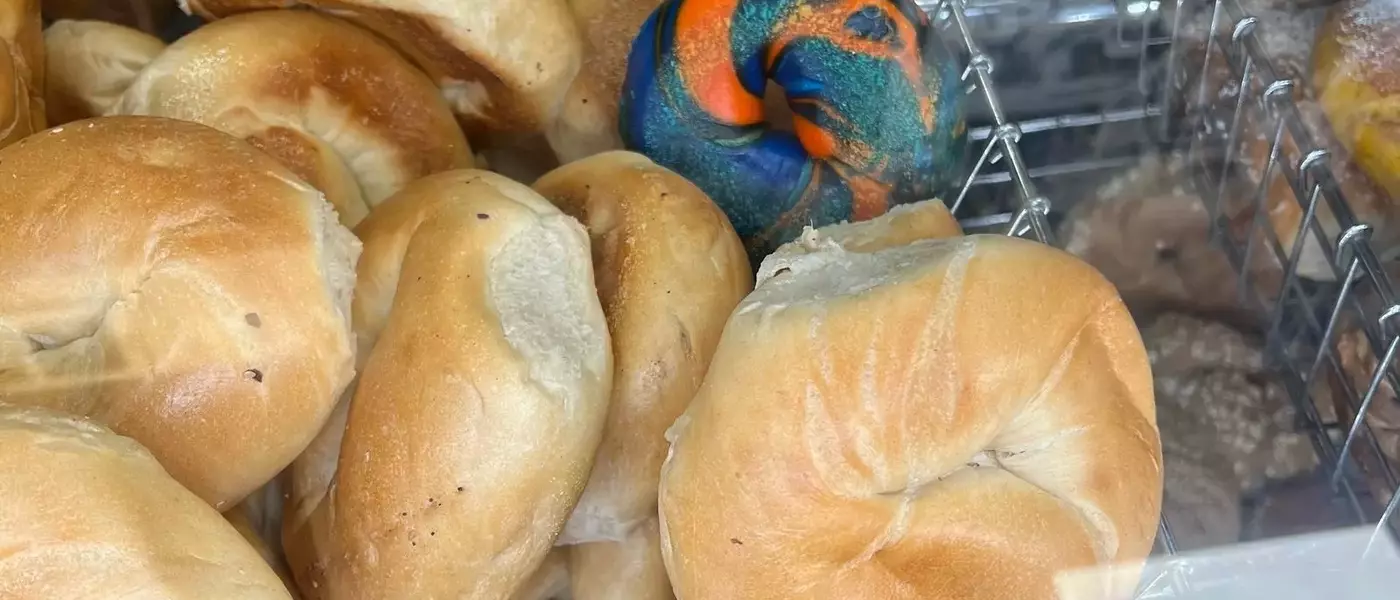 NYC's Culinary Scene Catches Knicks Fever with Themed Delicacies