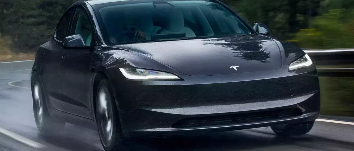 Senators Question Tesla's FSD Safety Claims, Demand Verification