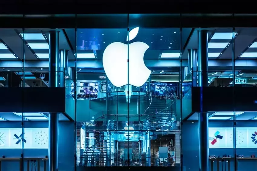 Apple to Increase Product Prices Due to Surging Memory Costs, Says CEO Tim Cook