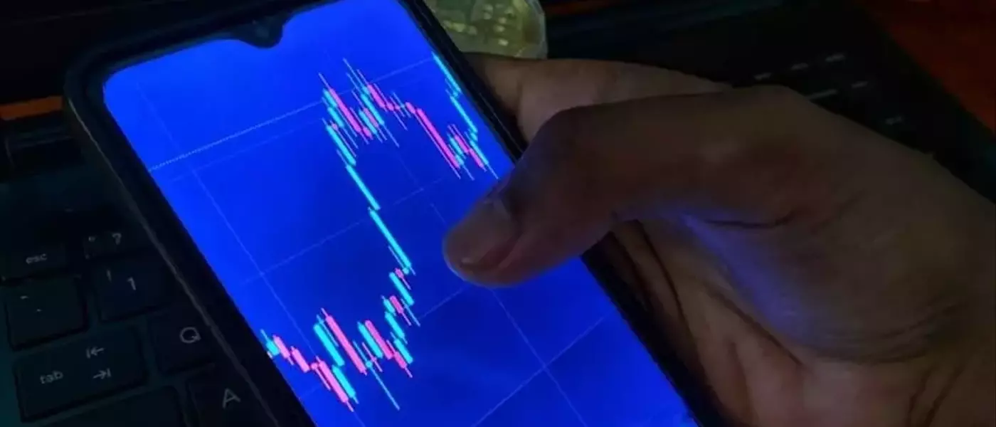 Sleep Number Faces Delisting After Bankruptcy Filing, Shares Plummet