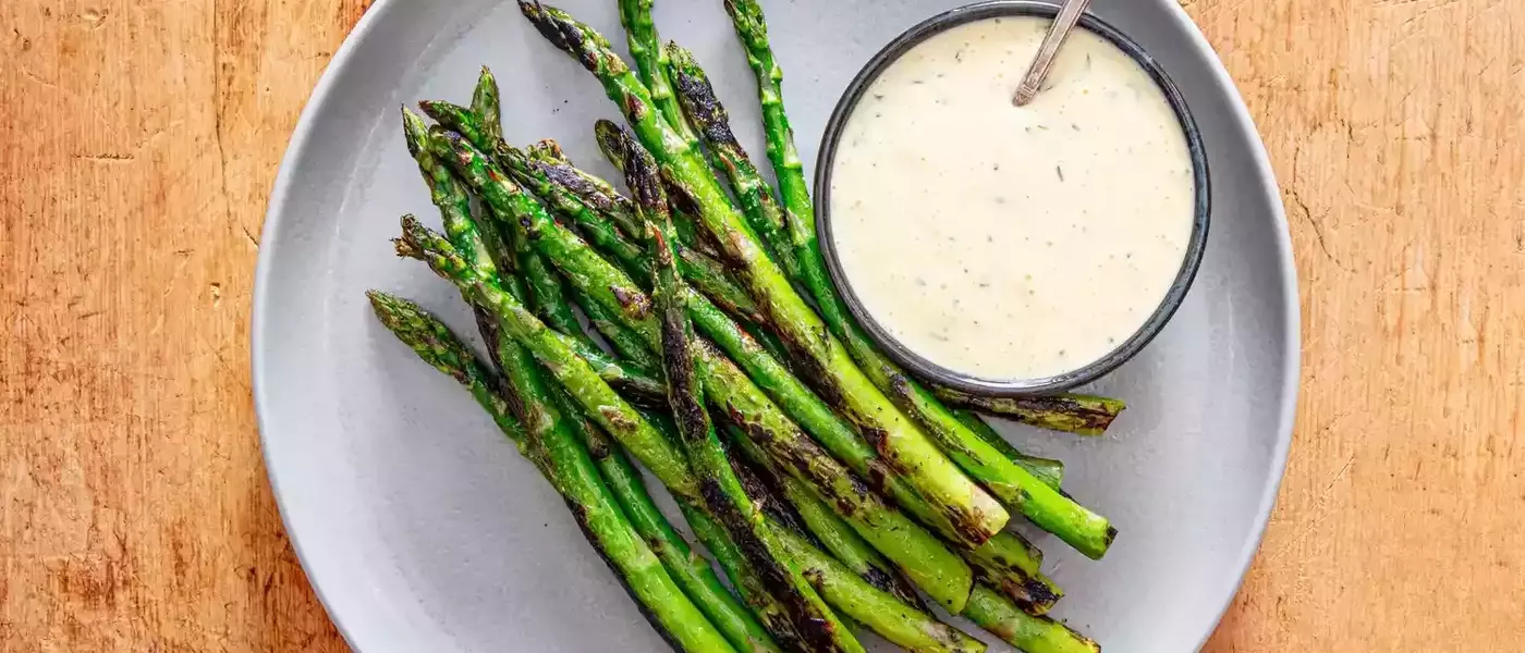 Mastering Asparagus: A Comprehensive Guide to Buying, Preparing, and Cooking