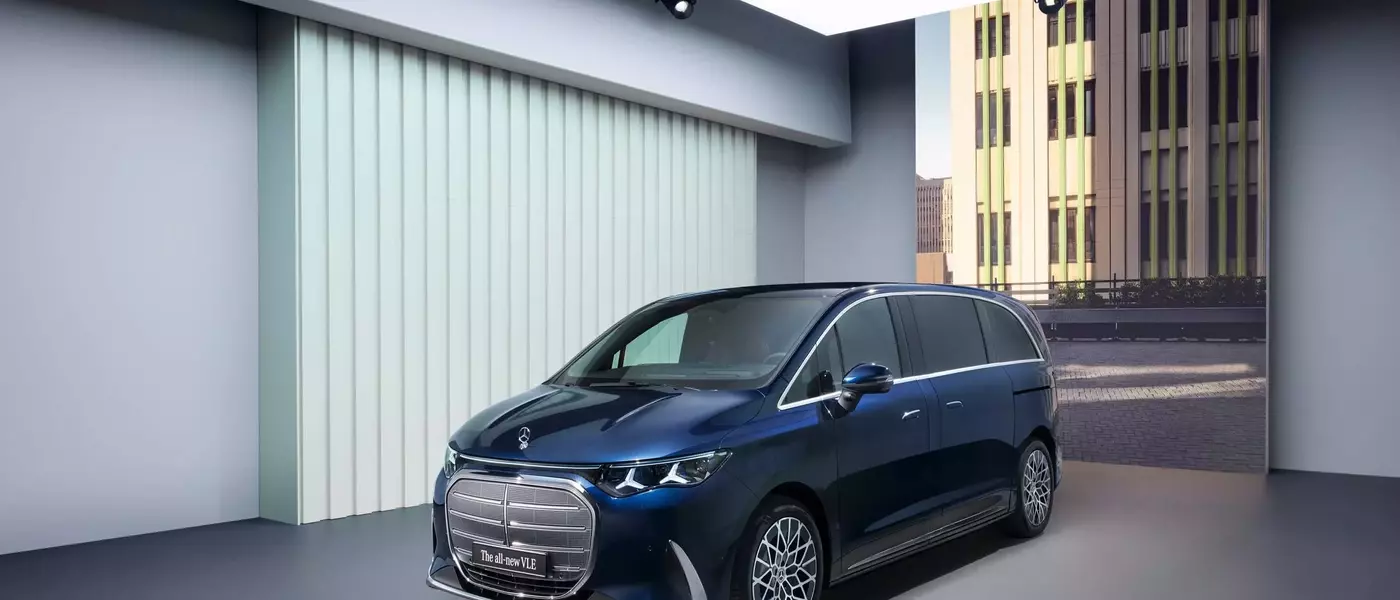Mercedes-Benz Introduces 400-Mile Electric Luxury Van to North American Market