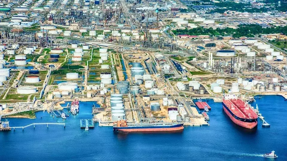 Energy Stock Resilience: Cheniere Energy's Outlook Amidst Market Shifts