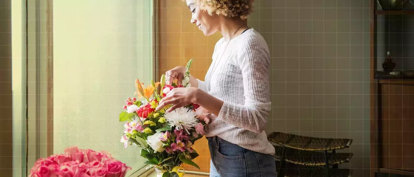 Extend the Freshness of Your Cut Flowers: A Comprehensive Guide