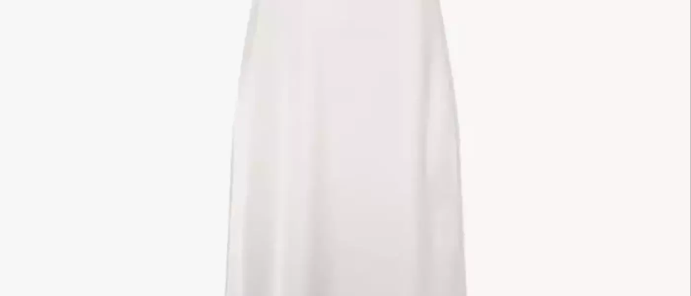 Embracing Minimalist Summer Dresses: A Style Guide
