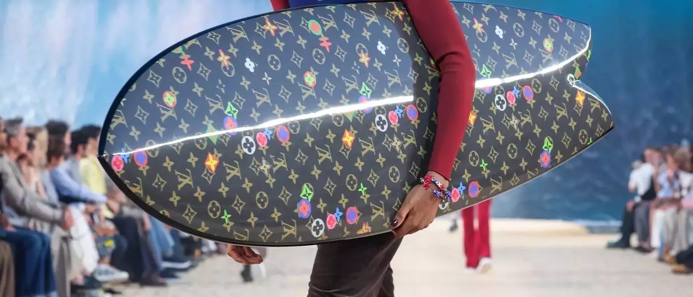 Louis Vuitton's Parisian Beach Show: A Miraculous Mirage in the Heat