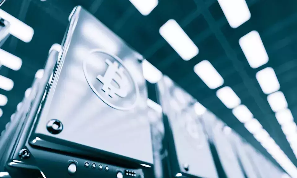 HIVE Digital Technologies Board Member Sells Significant Stock Holdings