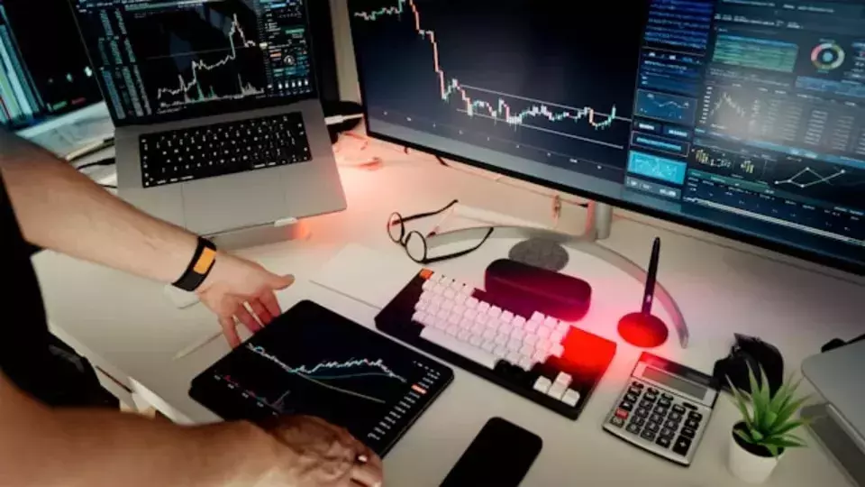 Veeva Systems' Strategic Acquisition and AI-Powered MLR Platform Launch