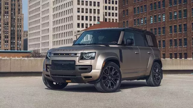 Land Rover Recalls Over 250,000 SUVs Due to Airbag Deployment Issue