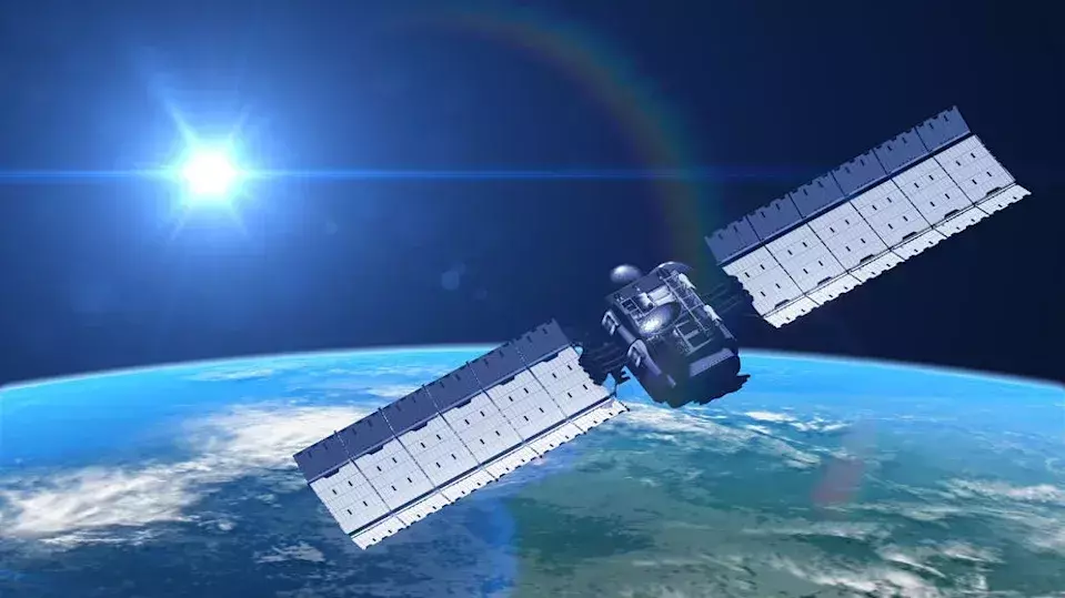 Argus Assigns 'Hold' Rating to SpaceX, Citing Valuation Concerns