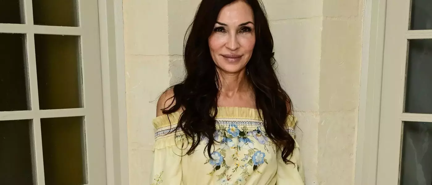 Famke Janssen Endorses Indie Filmmakers for 'X-Men' Direction, Prioritizes Privacy Over Social Media