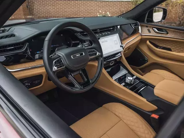 2026 Jeep Grand Cherokee Summit: An In-Depth Look at its Luxurious Interior