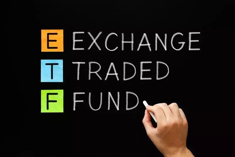 A Comparative Analysis of Leading Broad Market ETFs