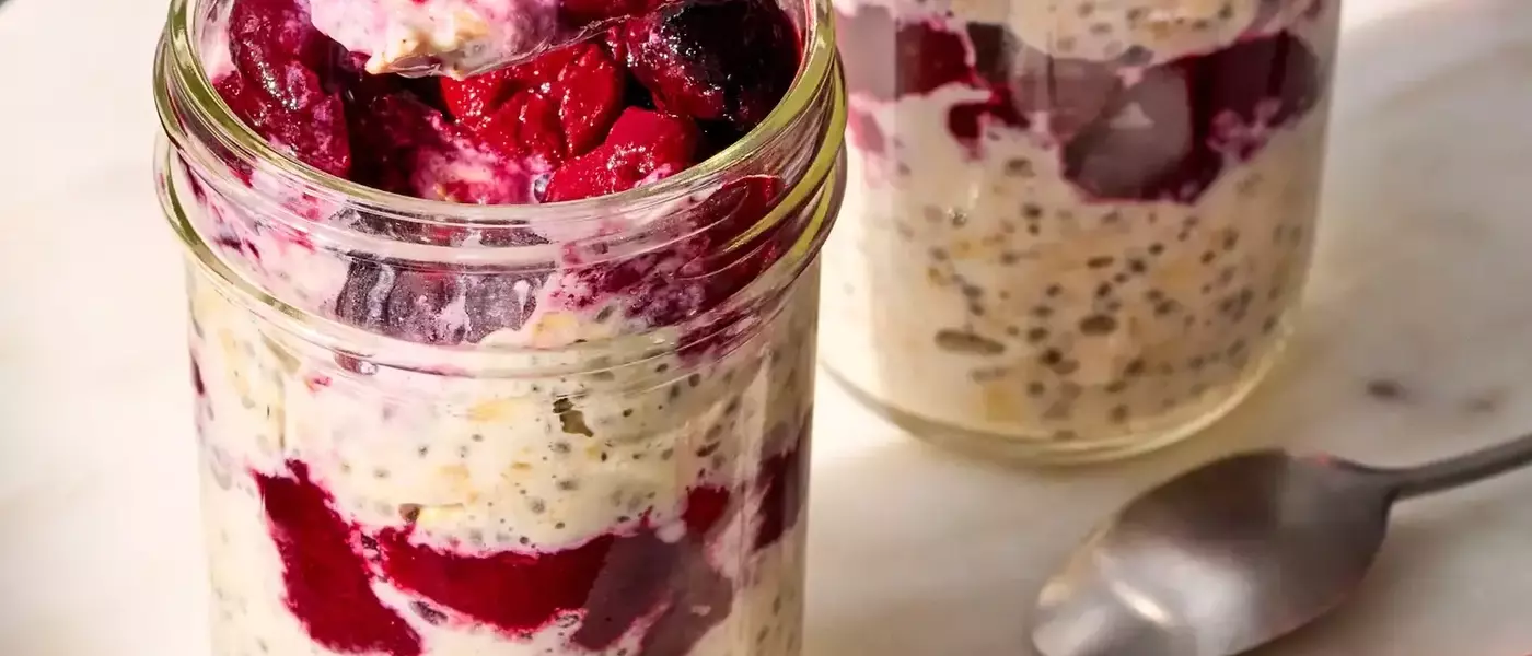 Delicious Cherry Pie Overnight Oats: A Healthy and Convenient Breakfast Solution