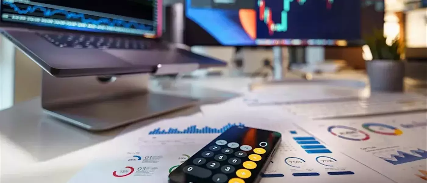 Jim Cramer's Investment Preference: Blackstone Over Blue Owl Amidst Private Credit Discussions