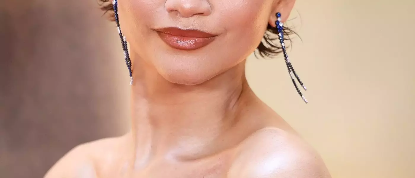 Achieve the Alluring Wet Lash Look: A Beauty Guide
