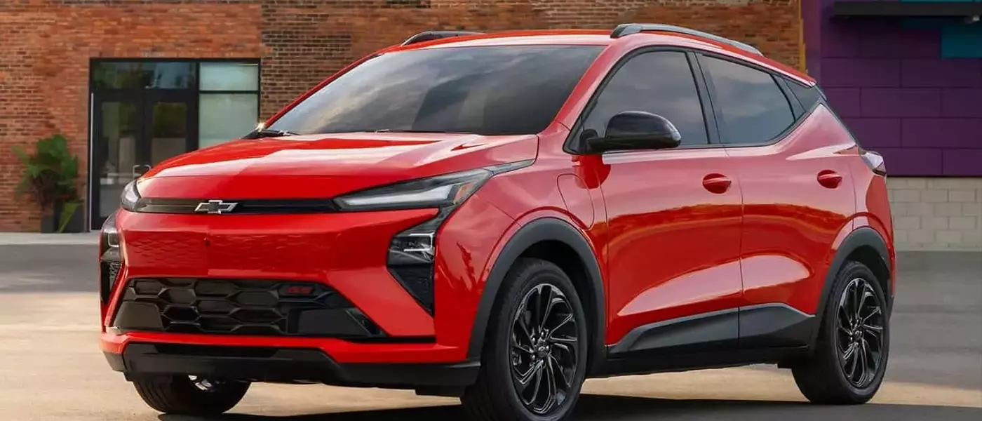 GM Sales Decline Amidst Shifting EV Market Dynamics