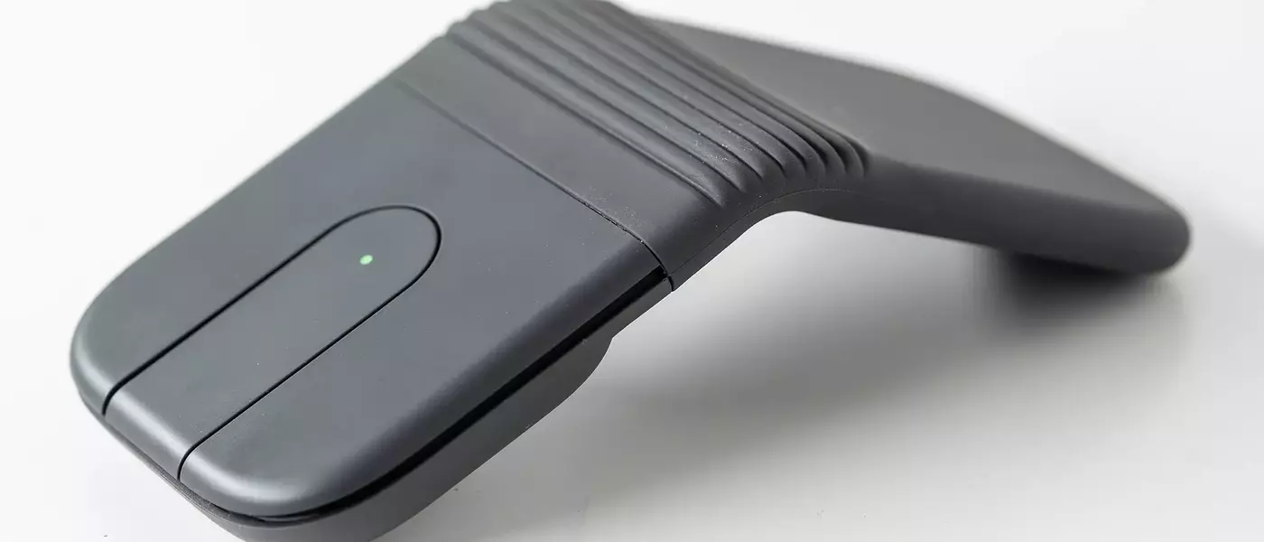 Logitech Mobi Fold Mouse Review: A Portable Peripheral for On-the-Go Gaming