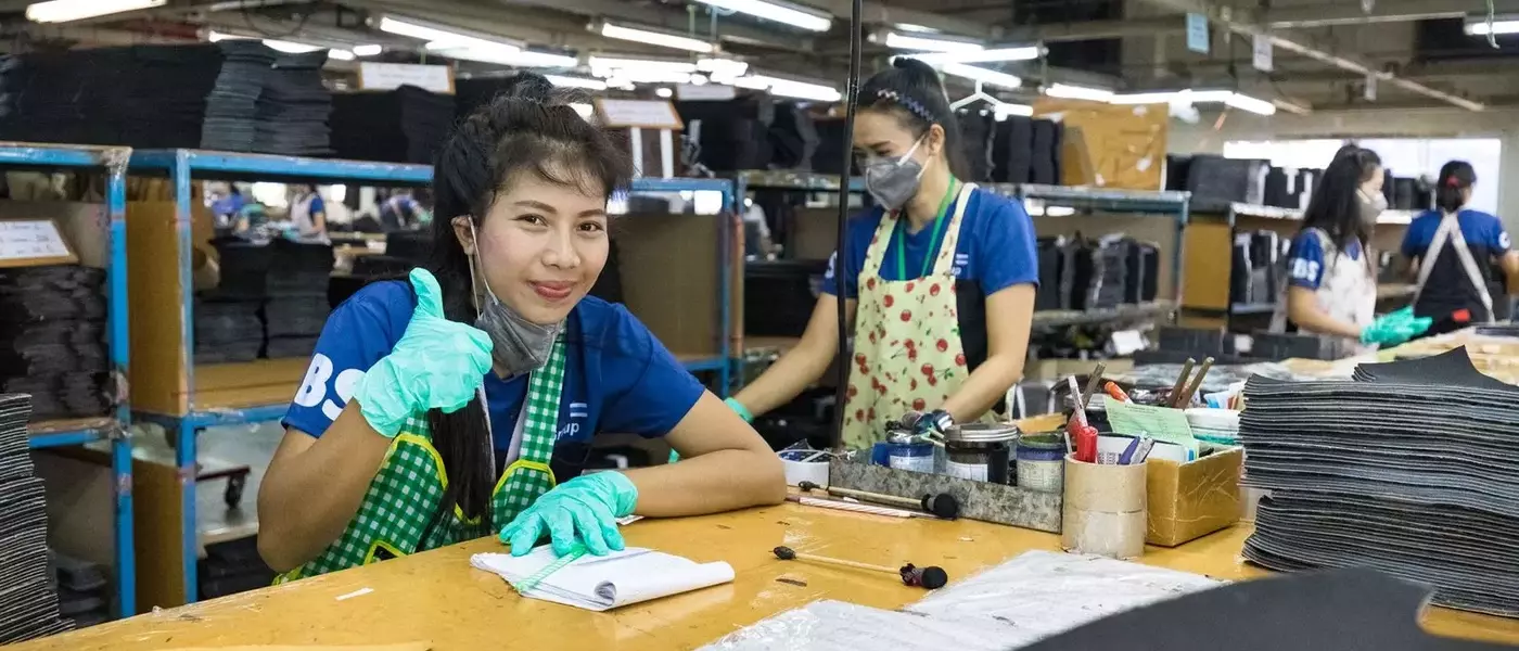 The Evolution of Impact Reporting: Transparency, Regulation, and Best Practices in the Fashion Industry