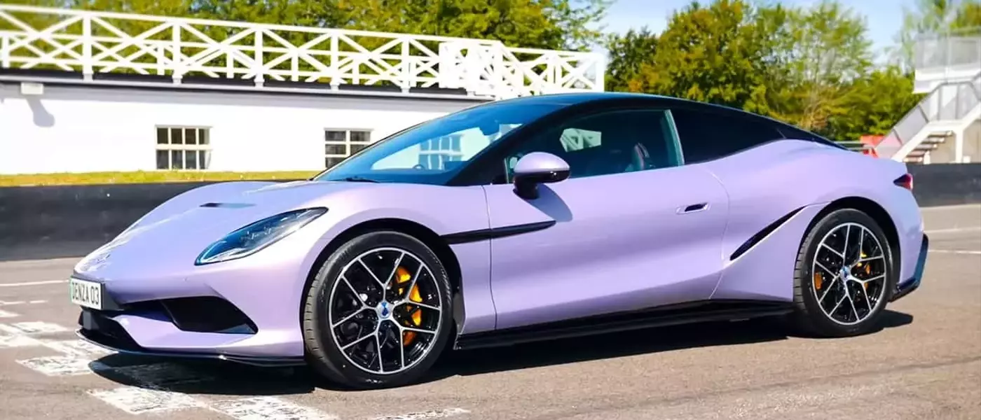 Denza Z Electric Supercar: 1,500 HP, Rapid Charging, and Global Launch