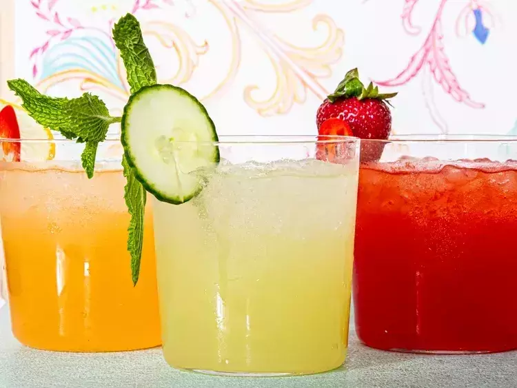 Crafting a Refreshing Spicy Cucumber-Jalapeño Limeade
