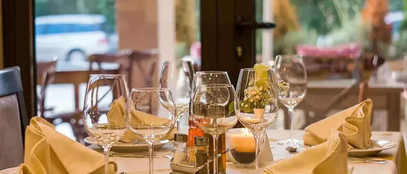 Analyzing Bloomin' Brands, Inc. (BLMN) Stock Performance and Investment Potential