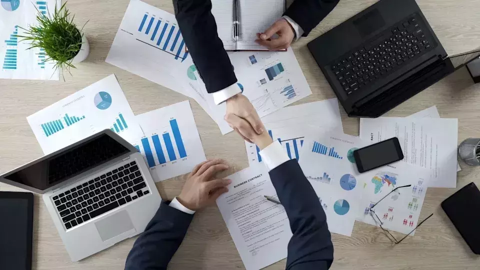 Cybersecurity Acquisition Race: Tech Giants Eye SentinelOne's $6 Billion Value