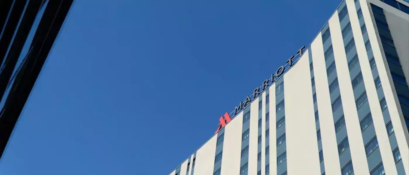 Cramer's Insight: Marriott Vacations vs. Marriott Hotels - A Long-Term Investment Perspective