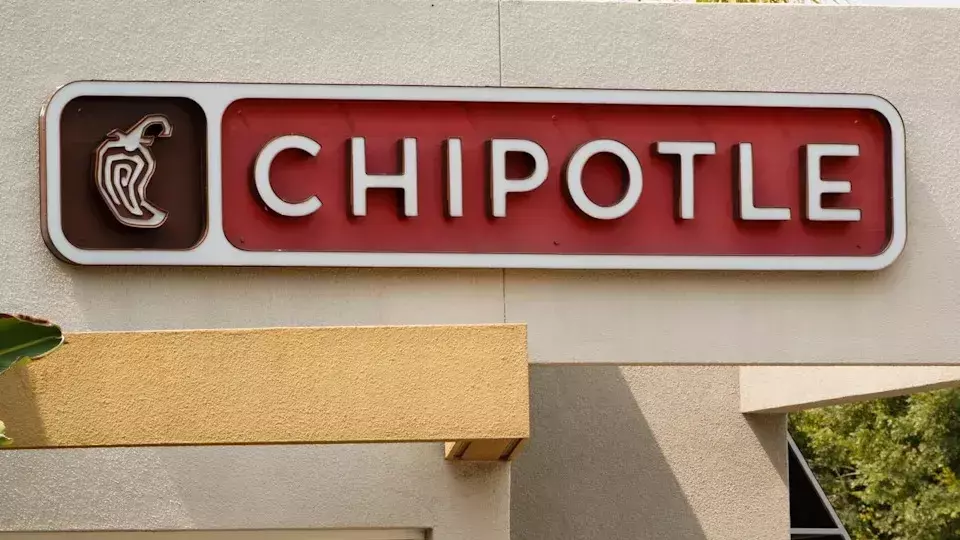 Chipotle Expands to Mexico with First Restaurant Opening in Monterrey